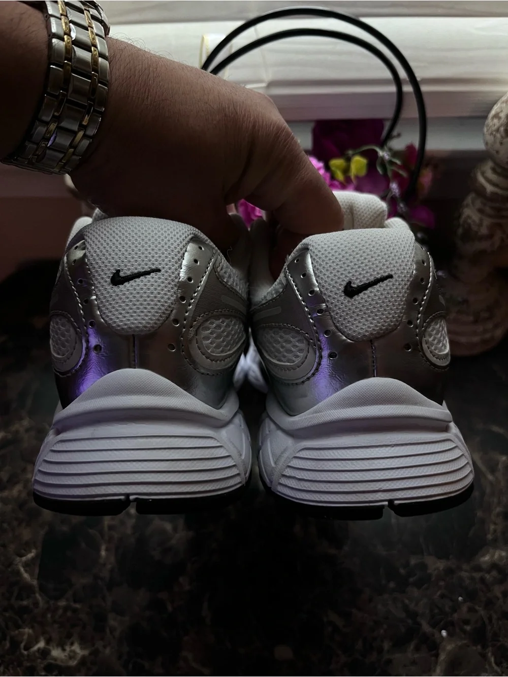 Nike V5 RNR Comfort/Athletic Medical Field Chunky Shoes Size 8 for Women